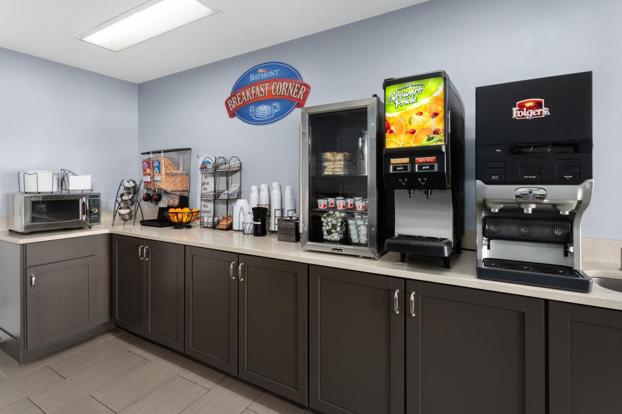 Baymont By Wyndham Brunswick Ga Hotel Luaran gambar